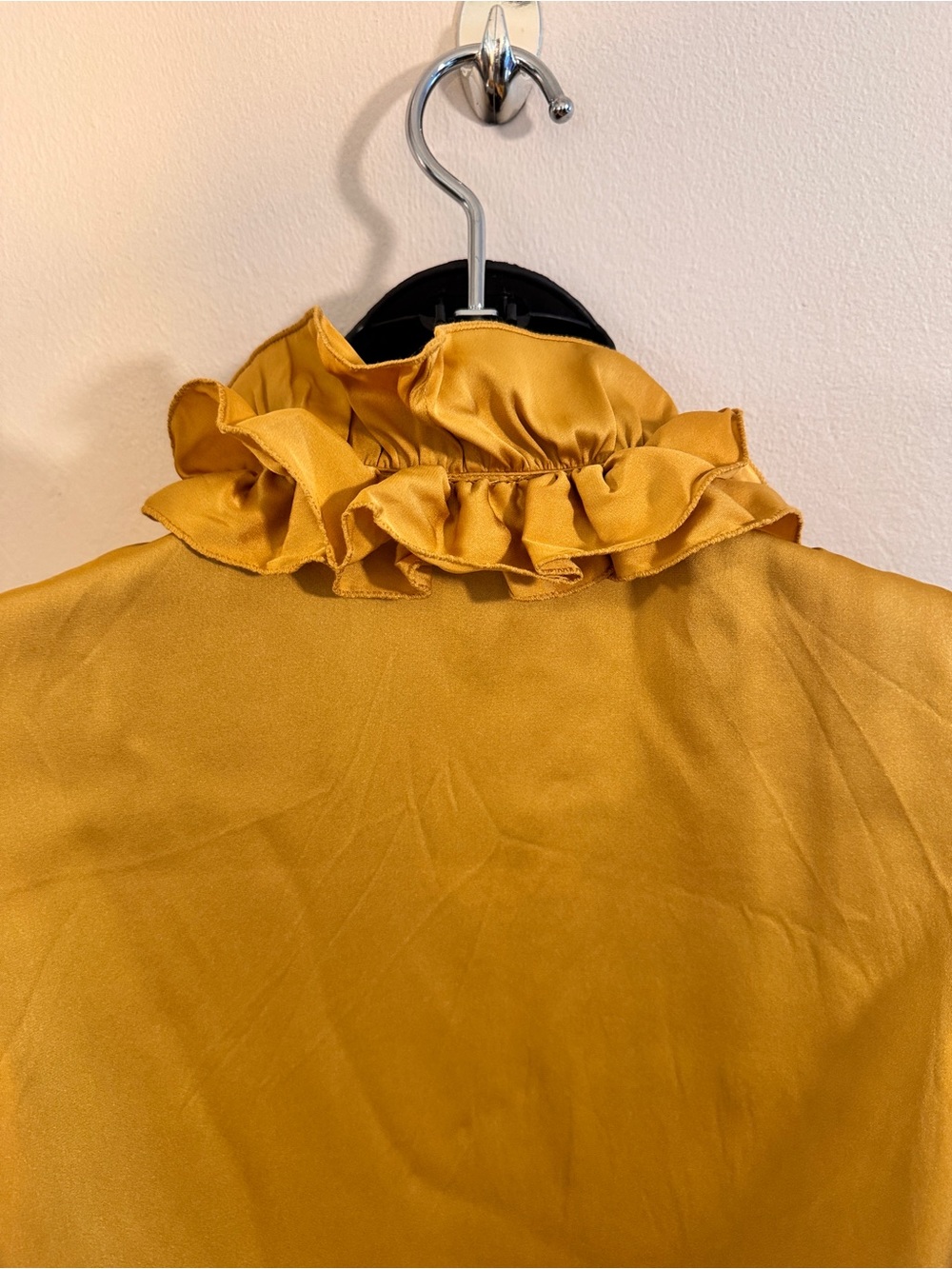 Elie Tahari Mustard Ruffle Collar Sleeveless Blouse | Size XS - Picture 6 of 8